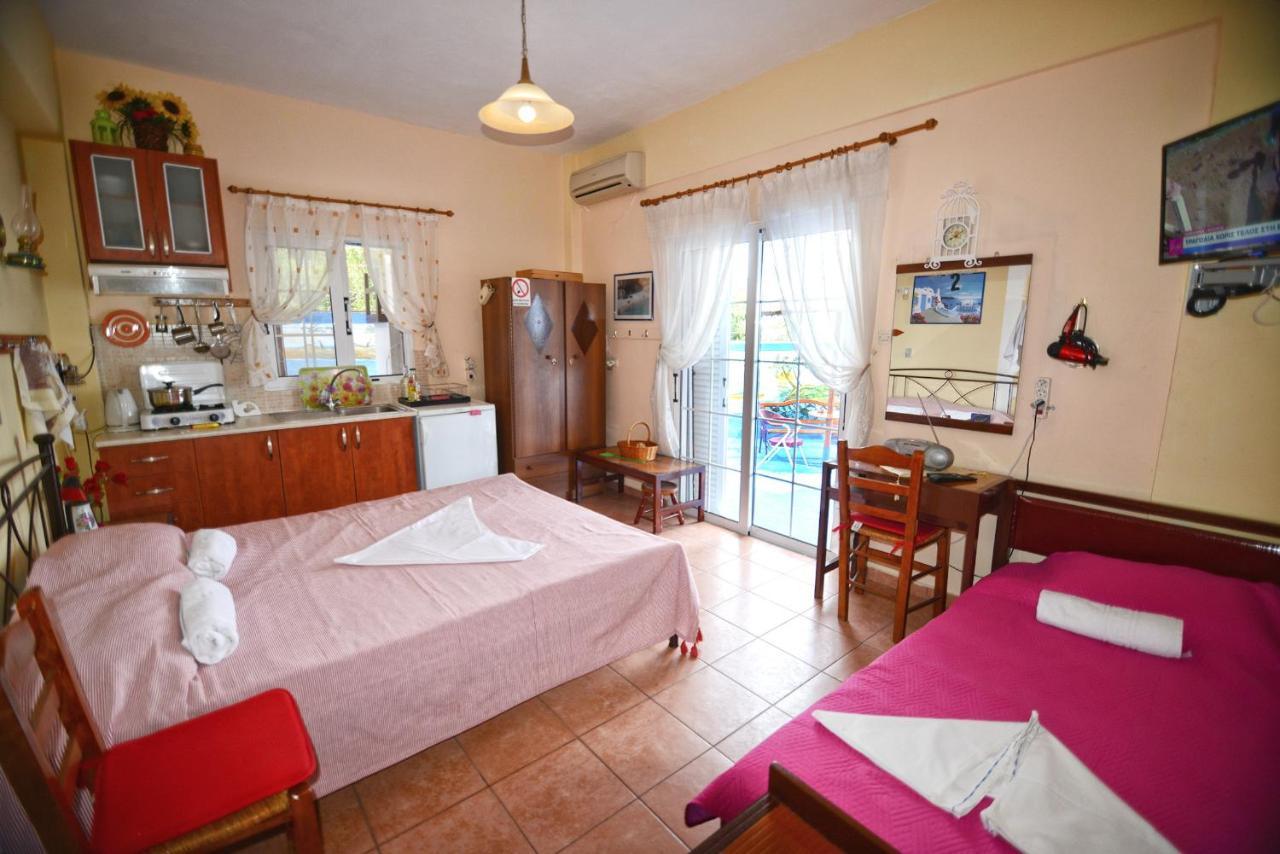 Ikaria Studios Manganitis Ngoại thất bức ảnh