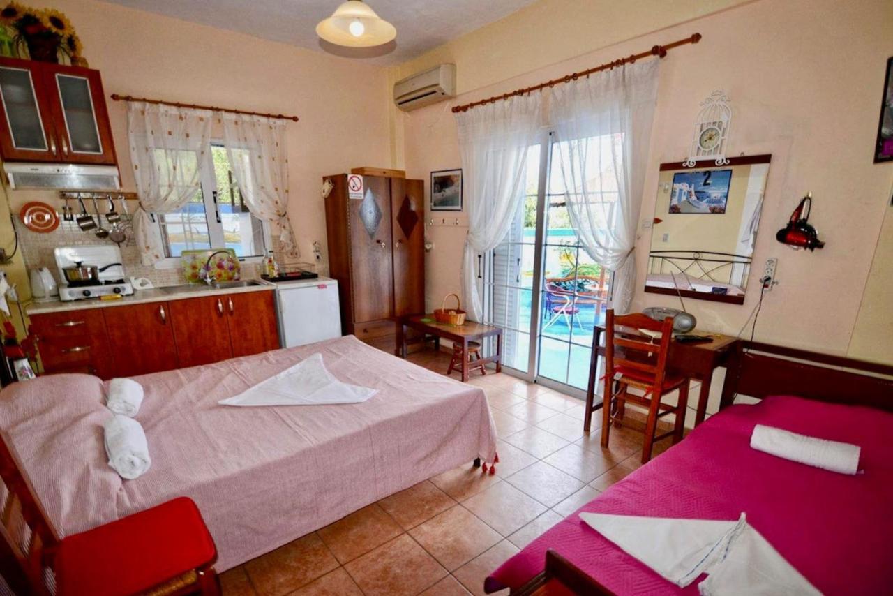Ikaria Studios Manganitis Ngoại thất bức ảnh