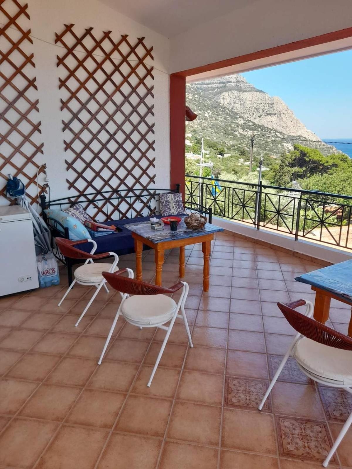 Ikaria Studios Manganitis Ngoại thất bức ảnh