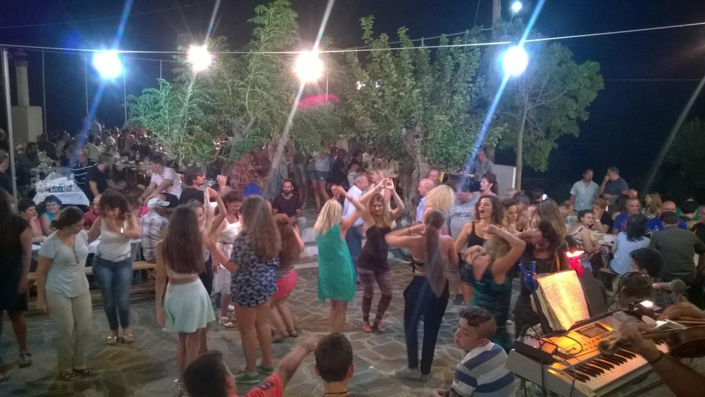 Ikaria Studios Manganitis Ngoại thất bức ảnh