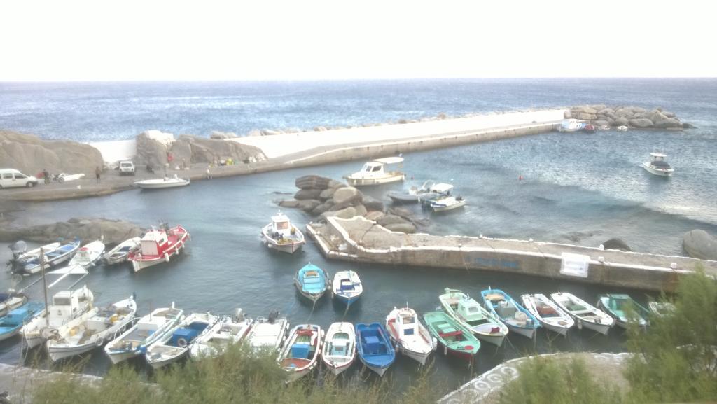 Ikaria Studios Manganitis Ngoại thất bức ảnh