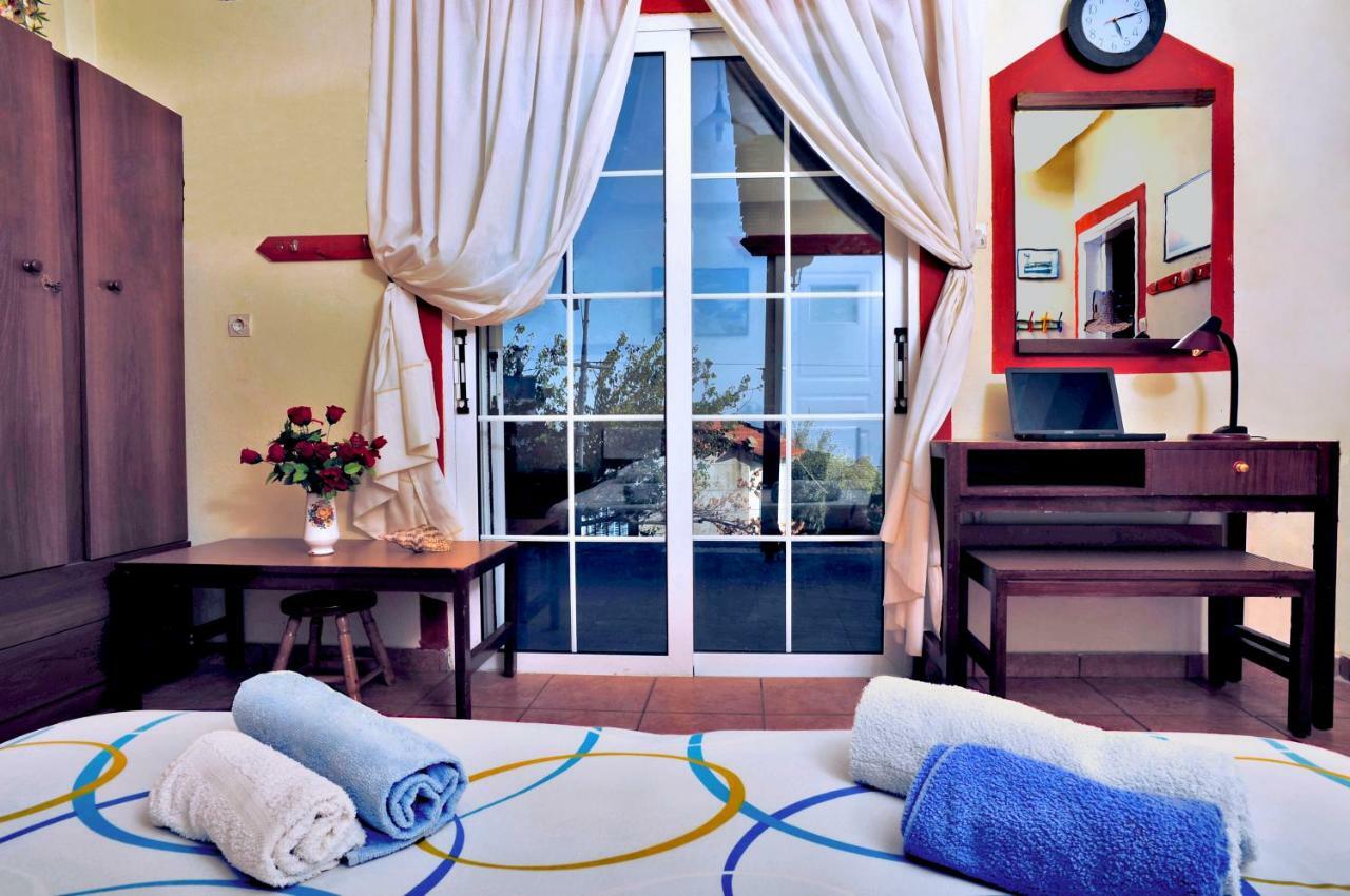 Ikaria Studios Manganitis Ngoại thất bức ảnh